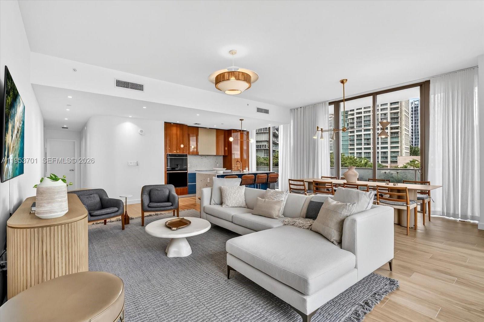 2678 Tigertail Ave 301