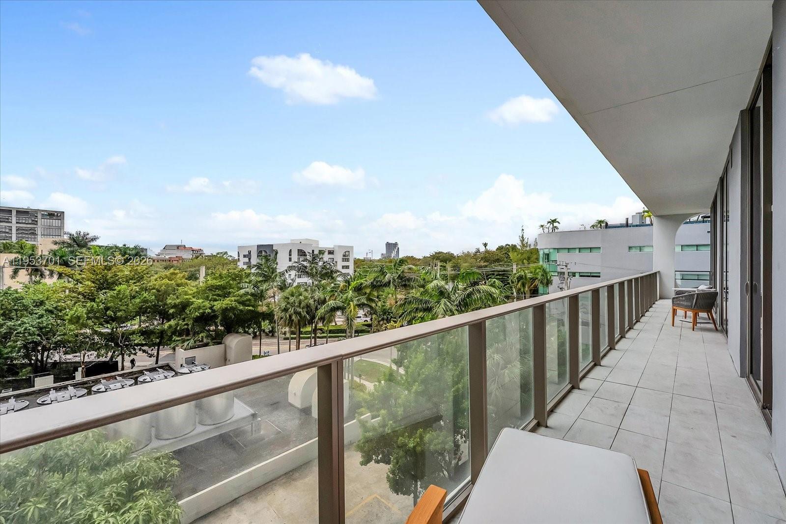 2678 Tigertail Ave 301