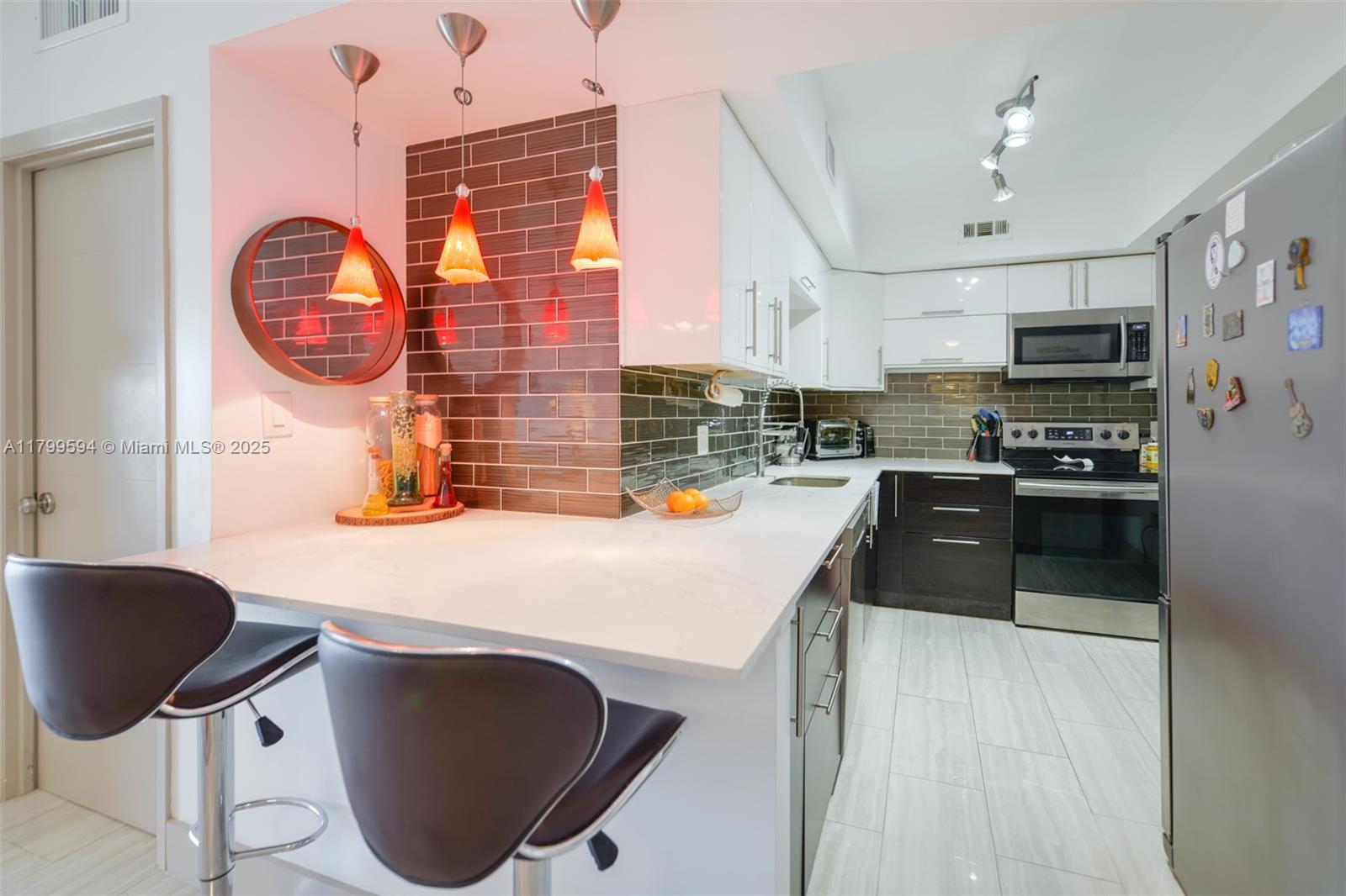 HEMISPHERES CONDO - Residential Lease