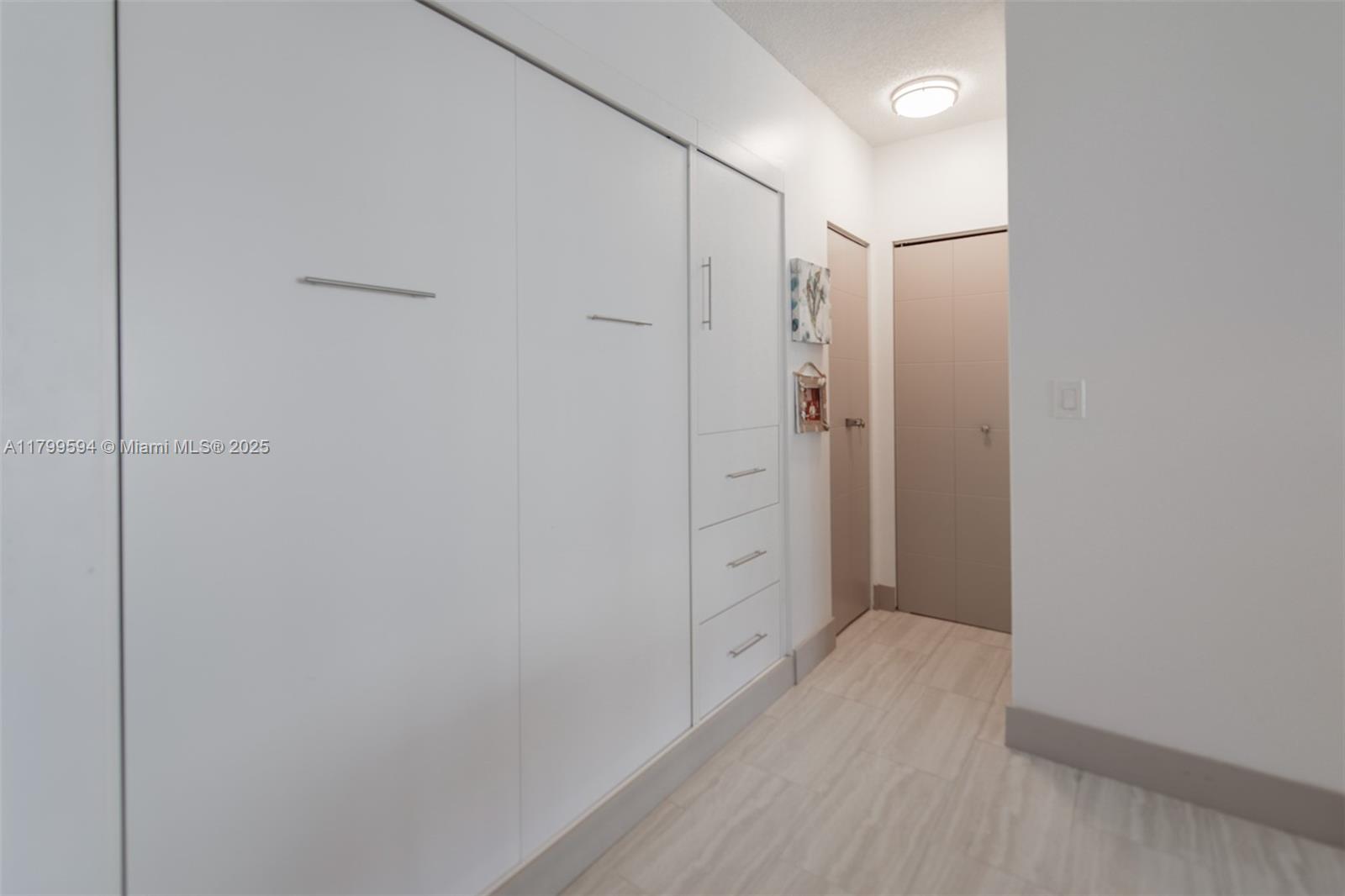 HEMISPHERES CONDO - Residential Lease