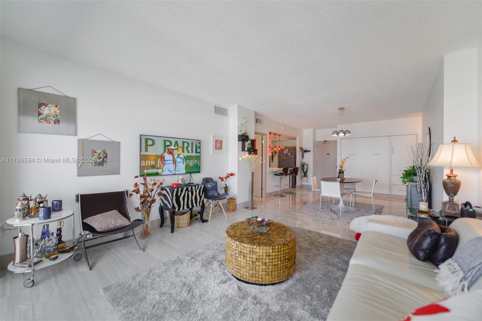 HEMISPHERES CONDO - Residential Lease