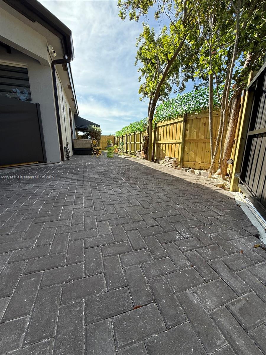 CHADUSTRY ESTATES - Residential Lease