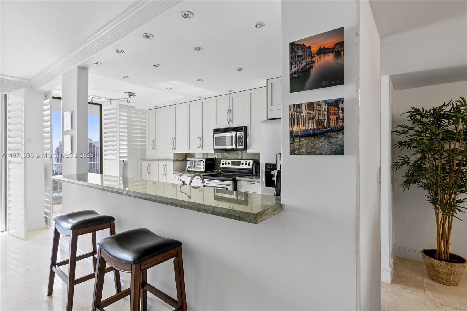 TURNBERRY ISLE CONDO - Residential Lease