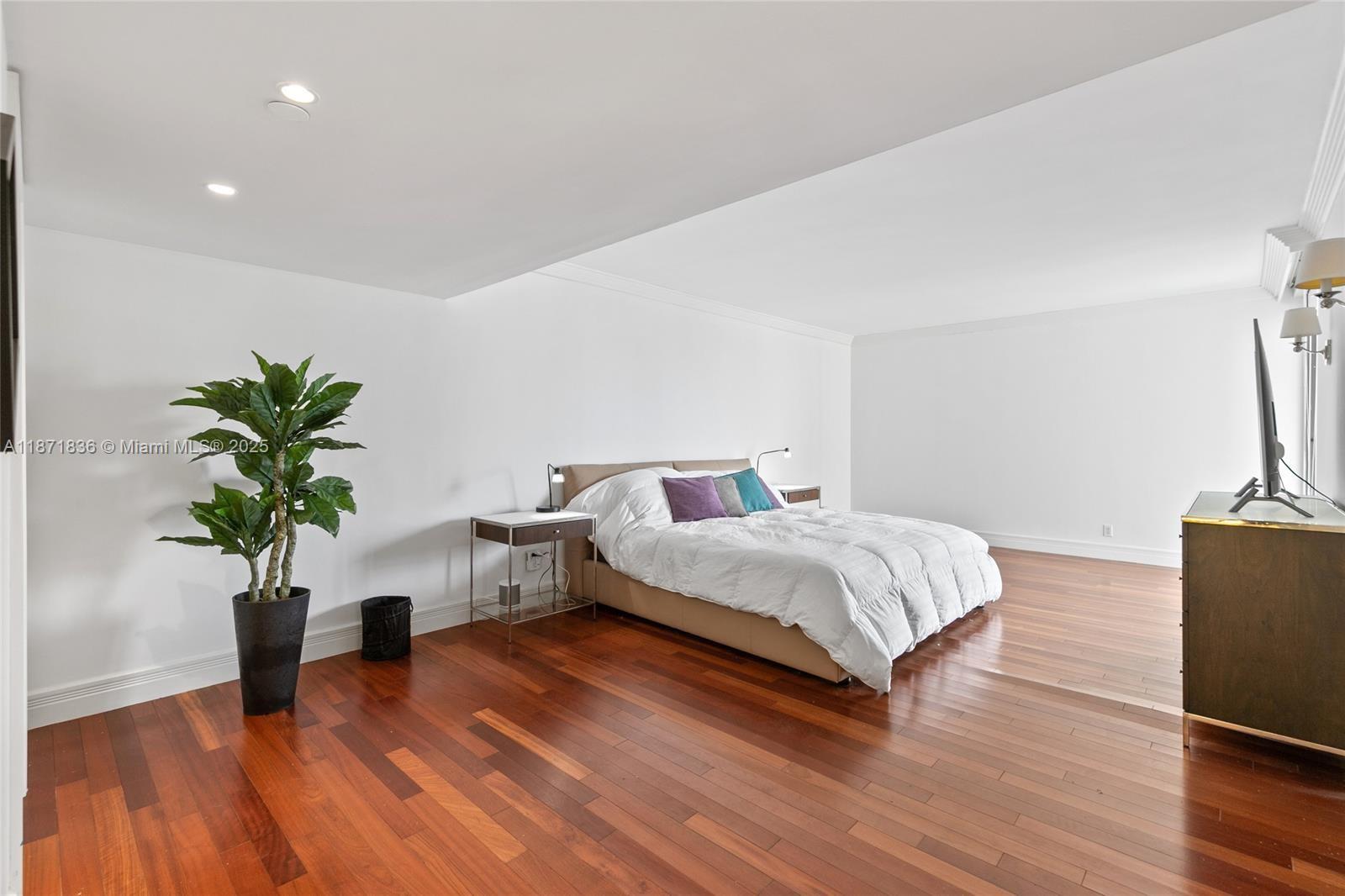 TURNBERRY ISLE CONDO - Residential Lease