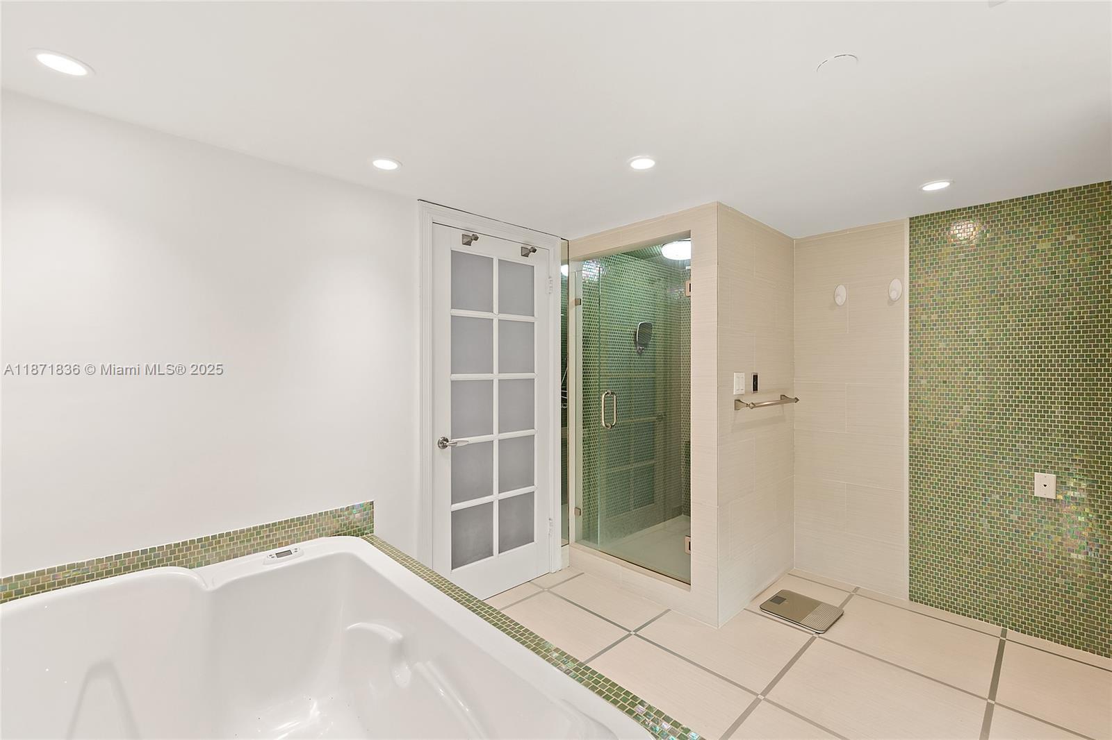 TURNBERRY ISLE CONDO - Residential Lease