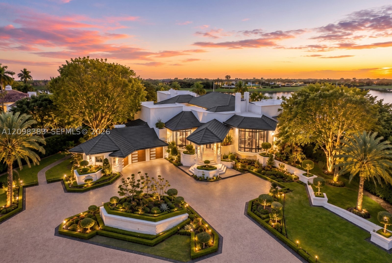 2965 Surrey Ln, Weston, FL, 33331/$8,900,000 1 2965 Surrey Ln