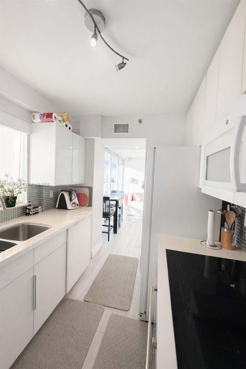 THE GRANDVIEW CONDO - Residential