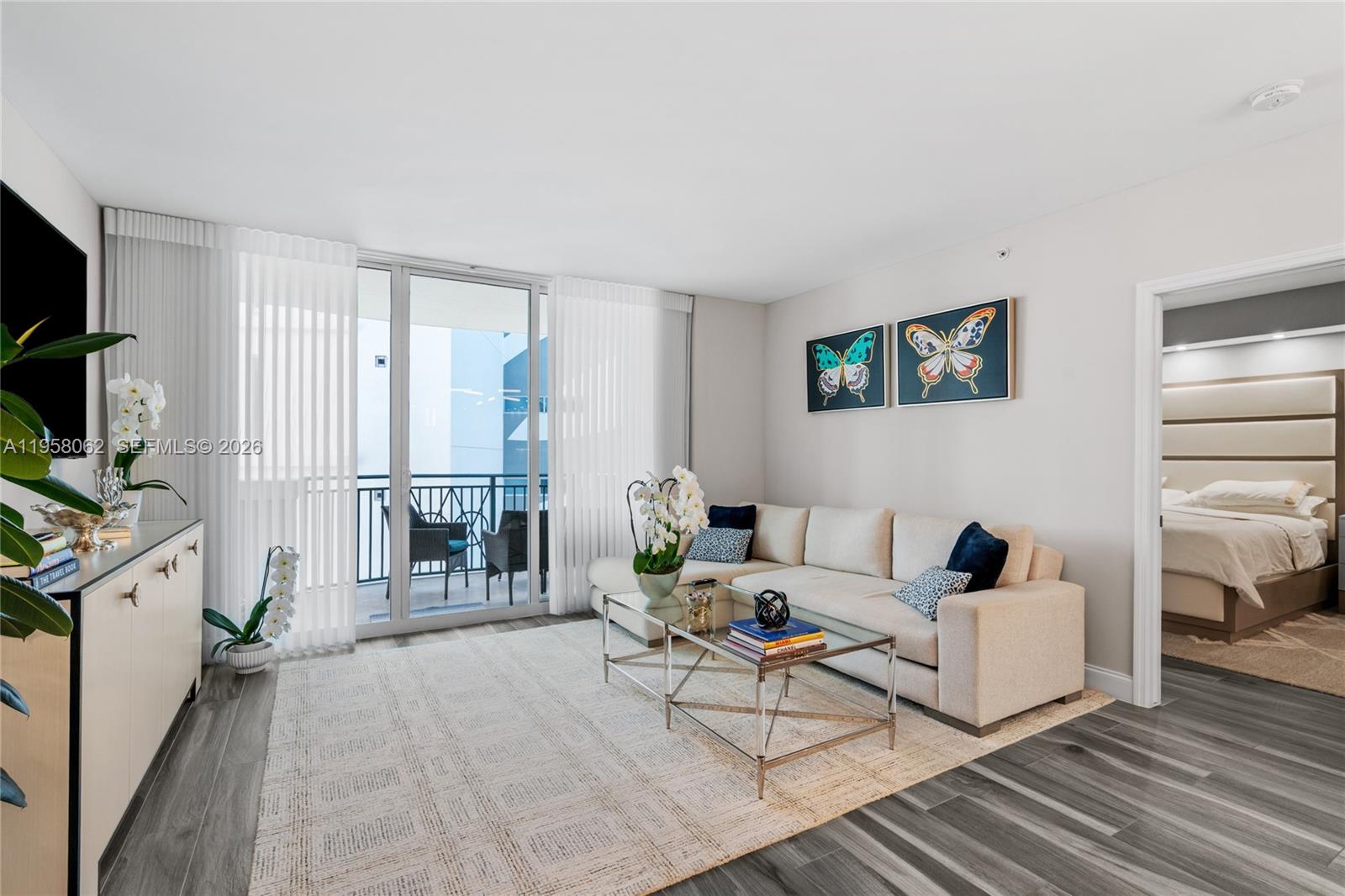 KING DAVID OF SUNNY ISLES - Residential