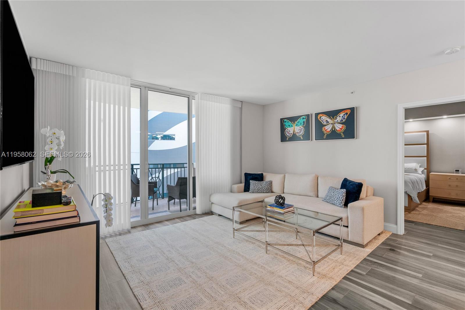 KING DAVID OF SUNNY ISLES - Residential