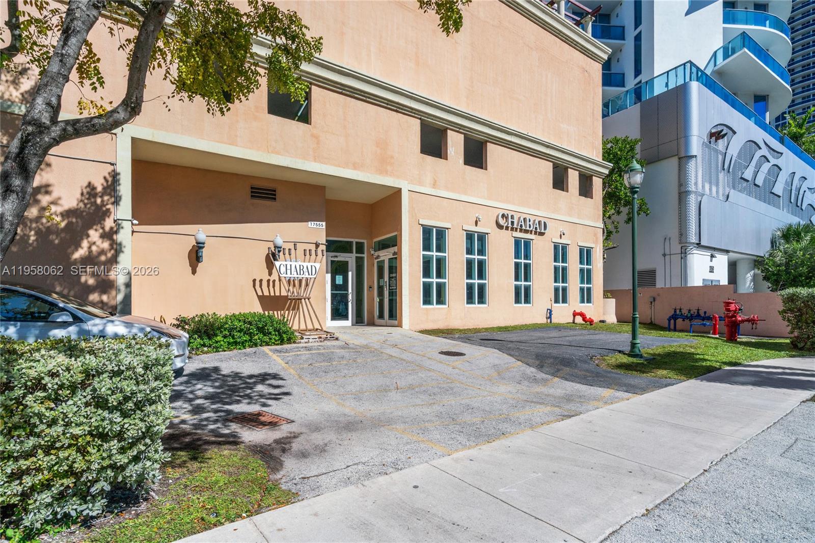 KING DAVID OF SUNNY ISLES - Residential