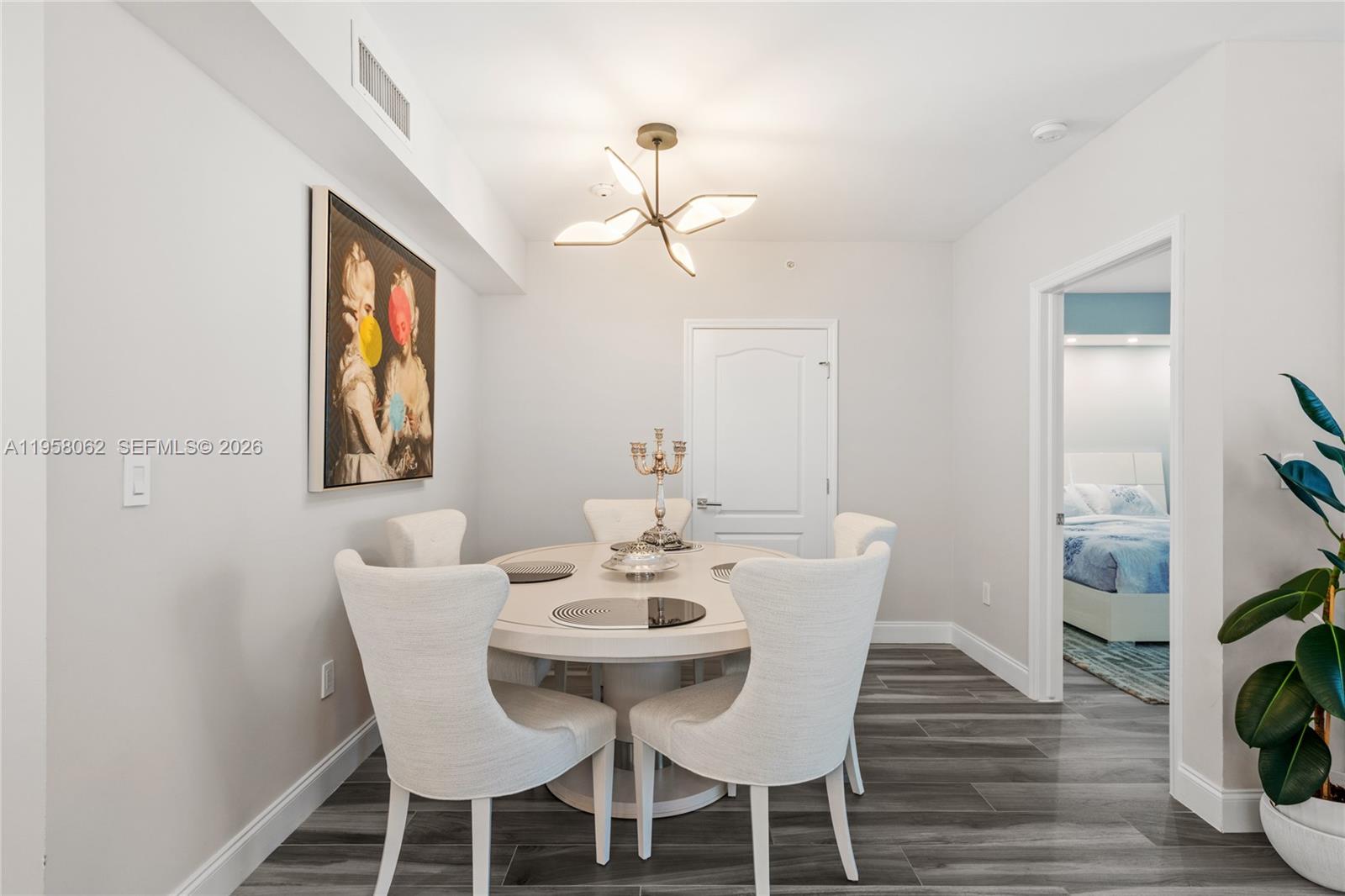 KING DAVID OF SUNNY ISLES - Residential