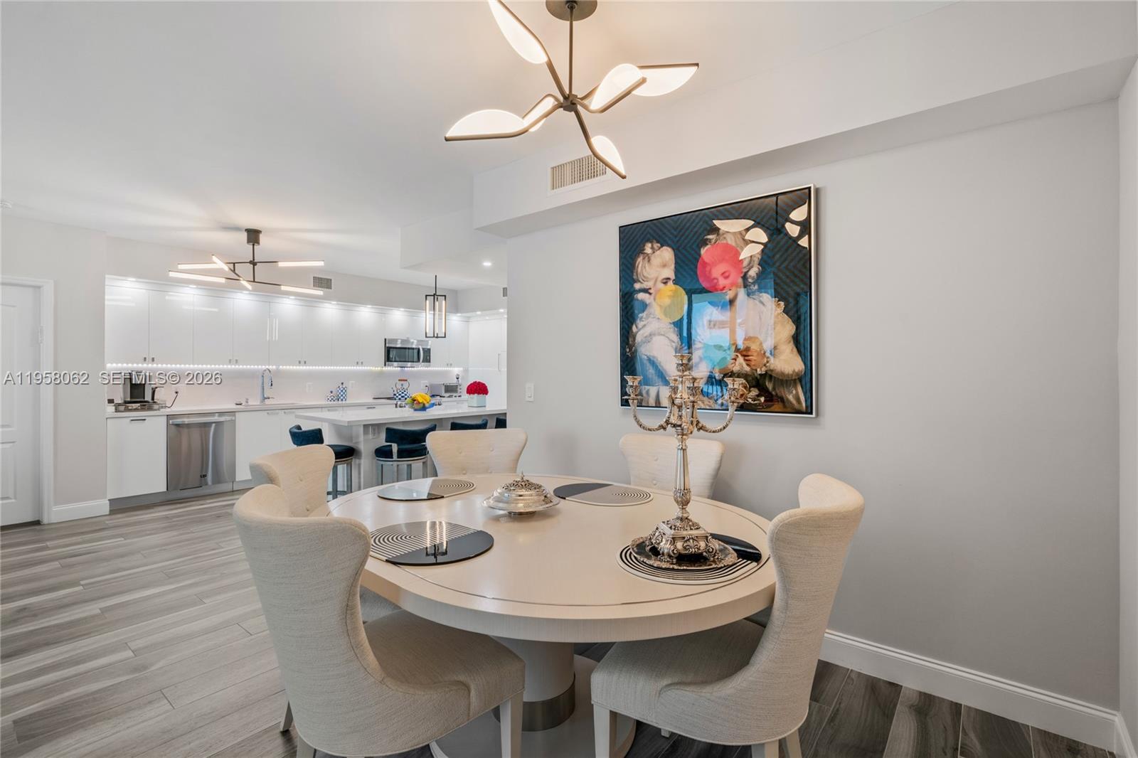 KING DAVID OF SUNNY ISLES - Residential