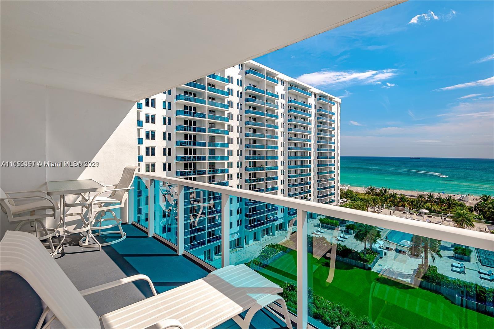 2301 Collins Ave 938