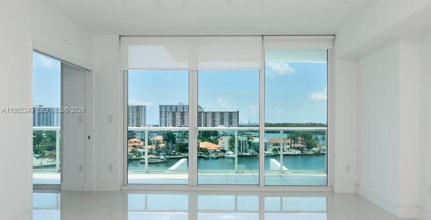 400 SUNNY ISLES CONDO EAS - Residential Lease