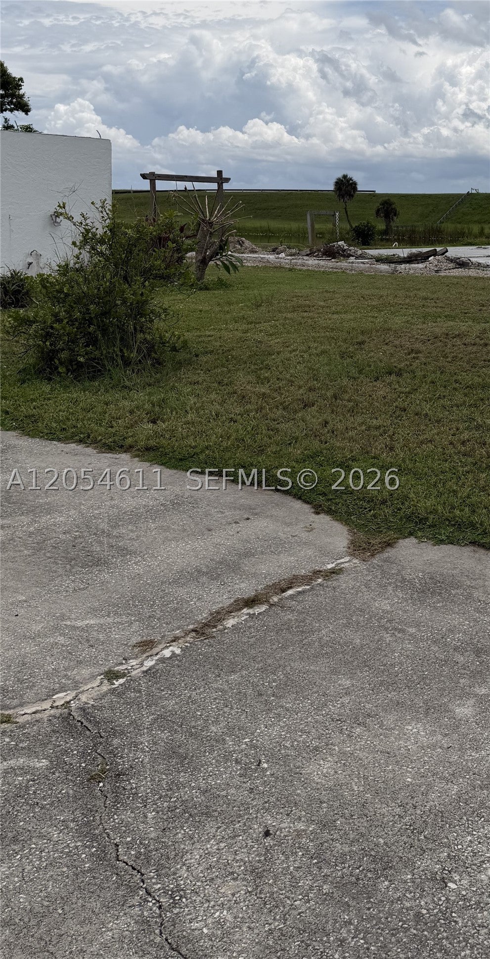 1053 Lantern Ln Okeechobee