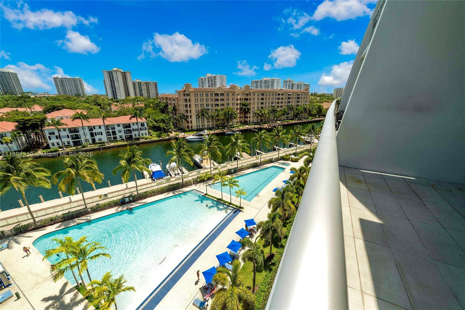 Rental Property at 2950 Ne 188th St 545, Aventura, Miami-Dade County, Florida - Bedrooms: 3 
Bathrooms: 4  - $5,900 MO.