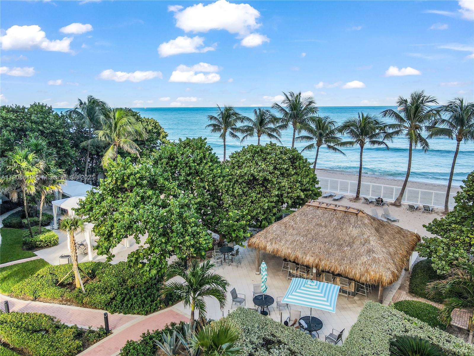 RESIDENCES ON HOLLYWOOD B - Residential