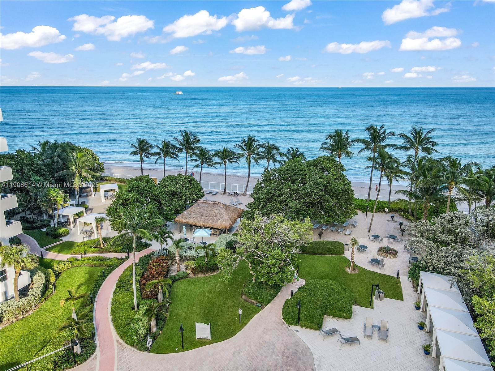 RESIDENCES ON HOLLYWOOD B - Residential