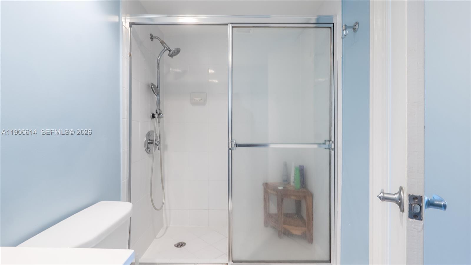 RESIDENCES ON HOLLYWOOD B - Residential