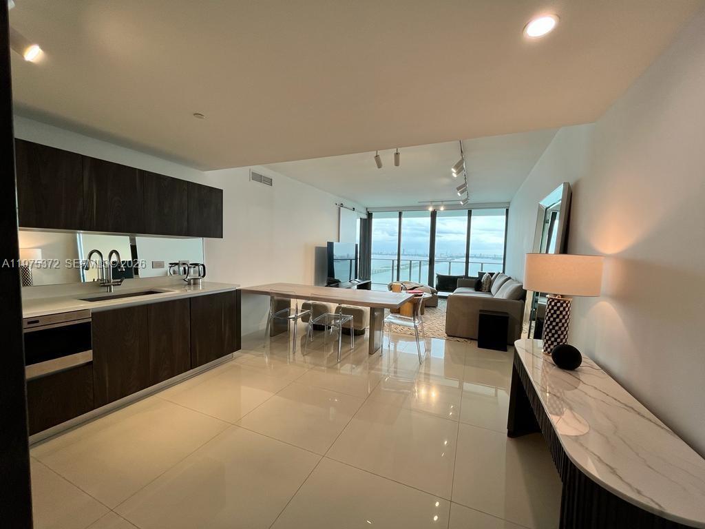 ONE PARAISO CONDO - Residential Lease