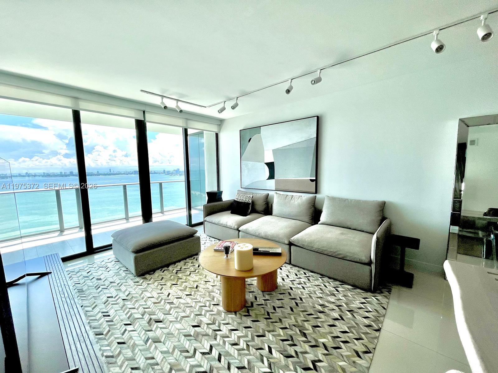 3131 NE 7th Ave 3003