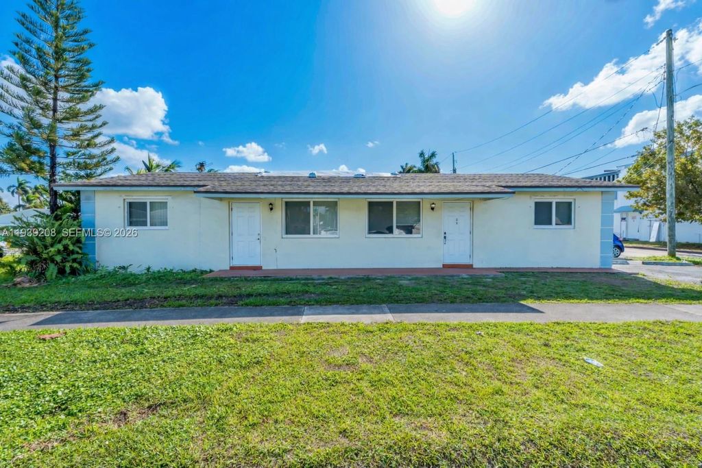 Photo of 137 NE 1st Ct #a, Dania Beach, FL 33004 (MLS # A11939208)