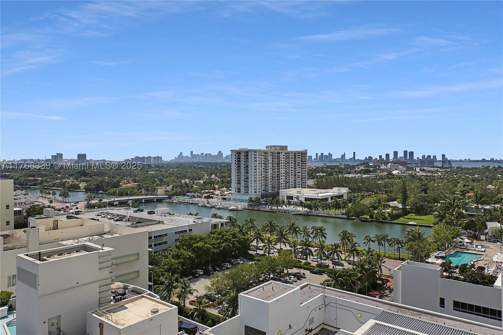 4391 Collins Ave 1415