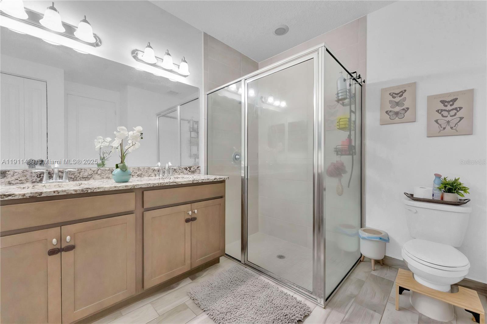 RESIDENCES AT PALM AIRE - Residential Lease