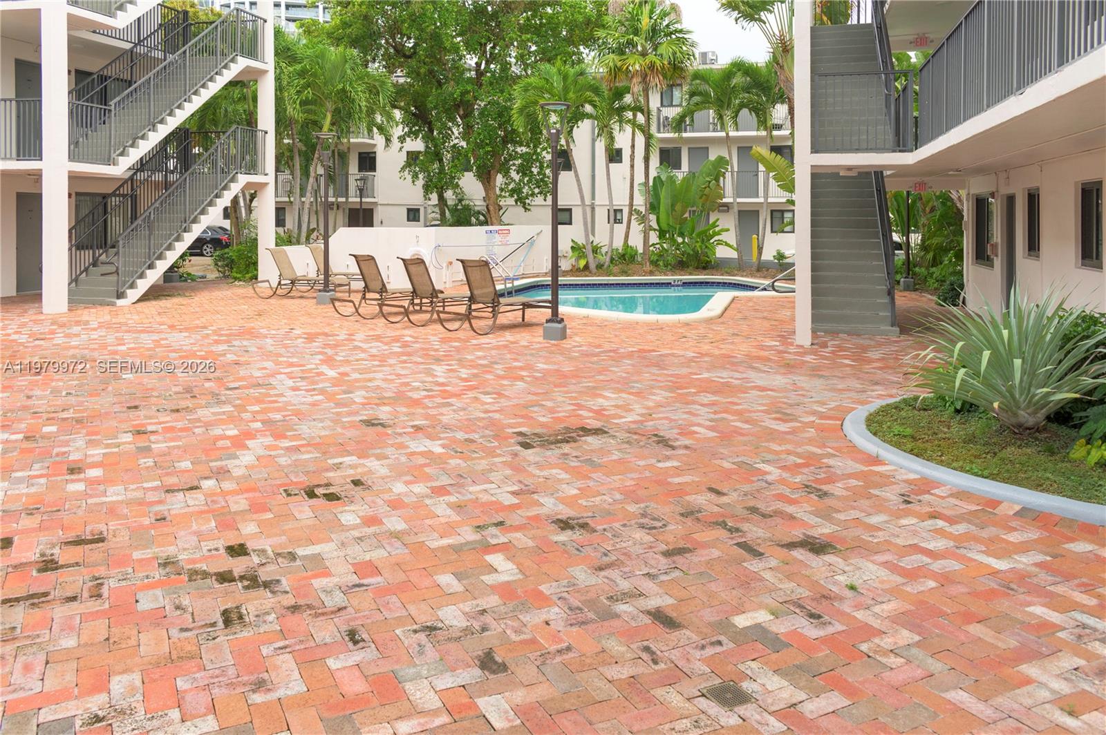 COURTYARDS OF THE GROVE C - Residential