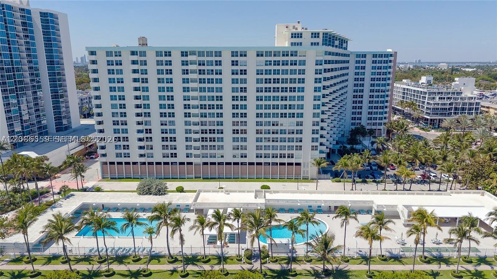 2899 Collins Ave 1508