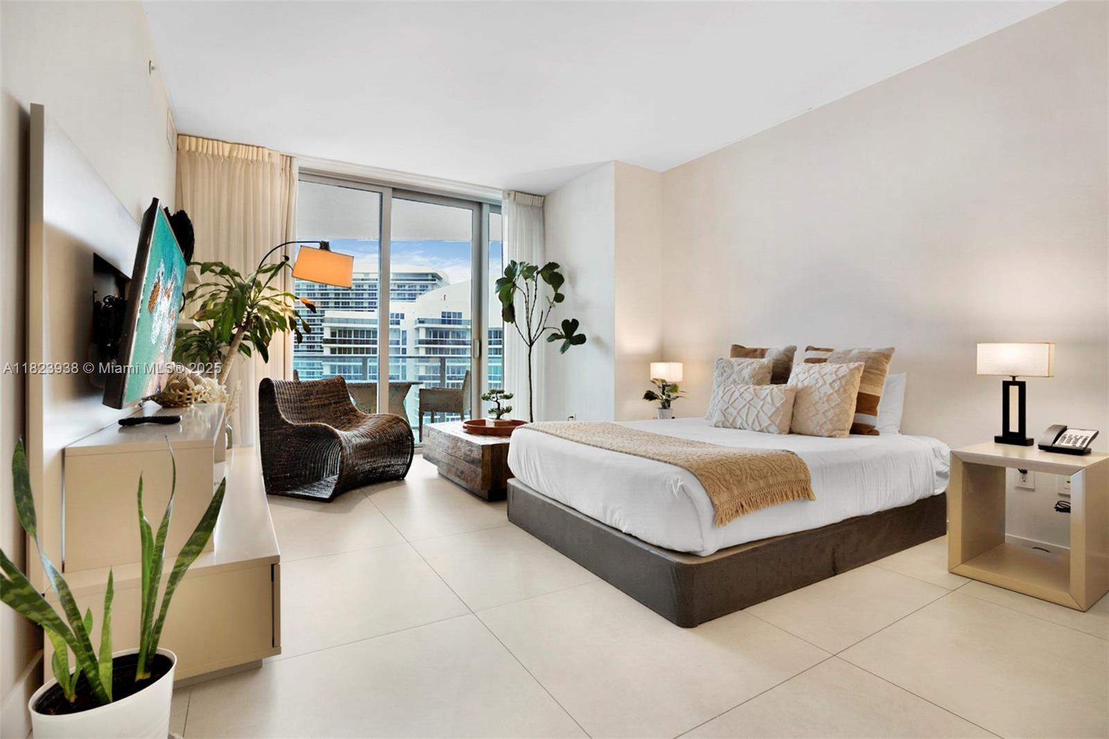 4111 S Ocean Dr 3709