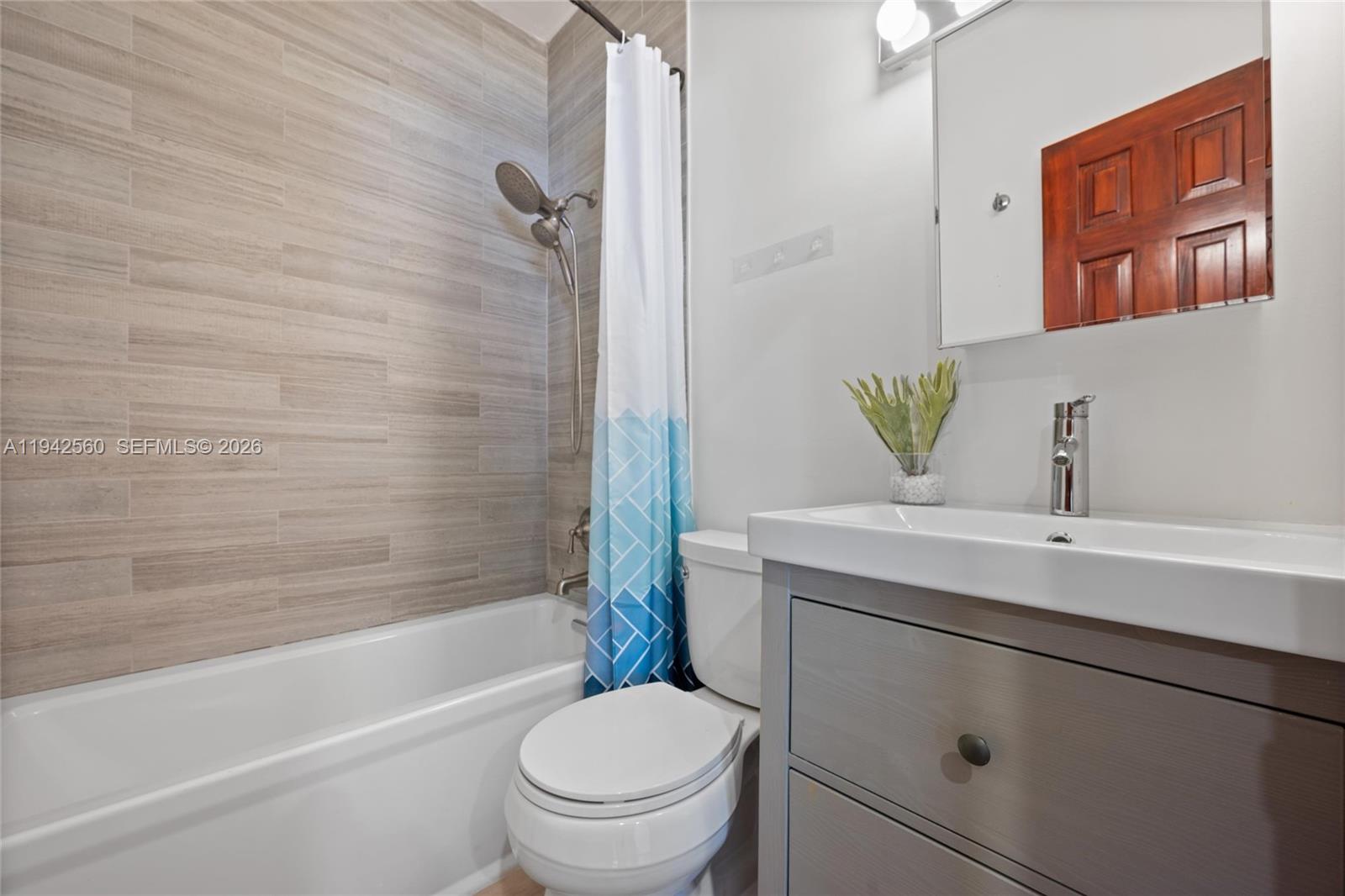 VILLAS DE MAJORCA CONDO - Residential