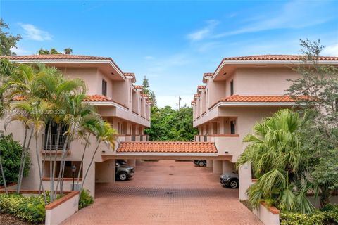 Photo of 231 Majorca Ave #C, Coral Gables, FL 33134 (MLS # A11942560)