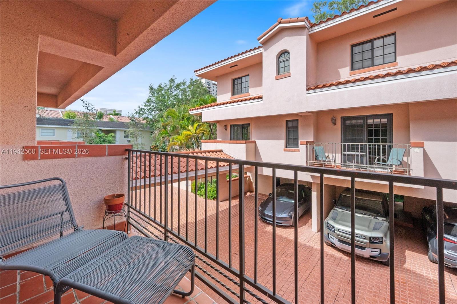 VILLAS DE MAJORCA CONDO - Residential