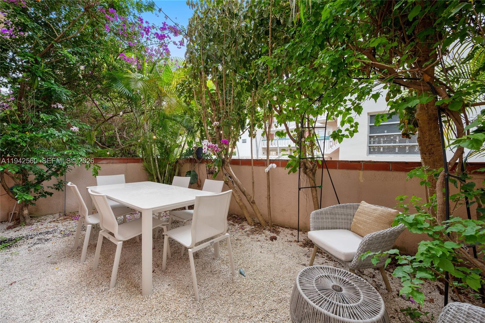 VILLAS DE MAJORCA CONDO - Residential