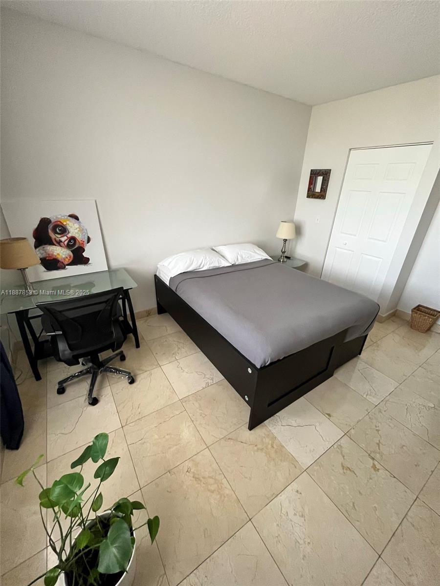 THE MINORCA CONDO - Residential Lease