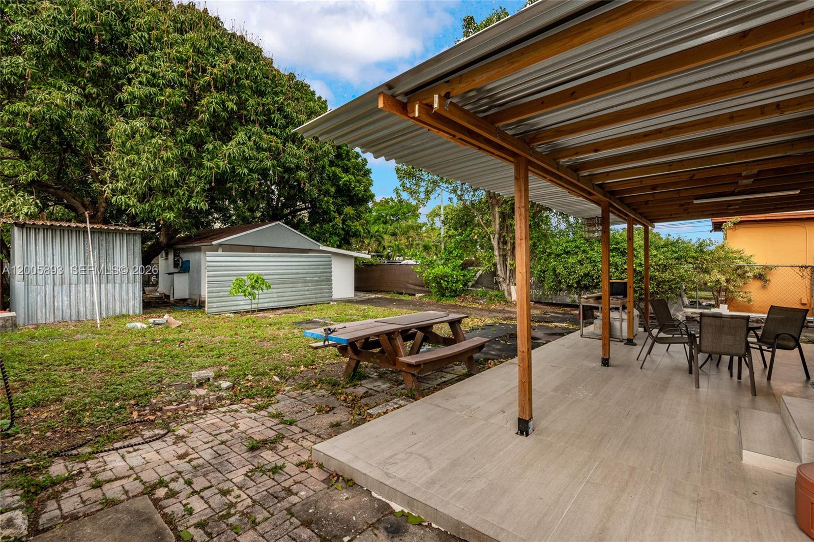 FLAMINGO ESTATES - Residential