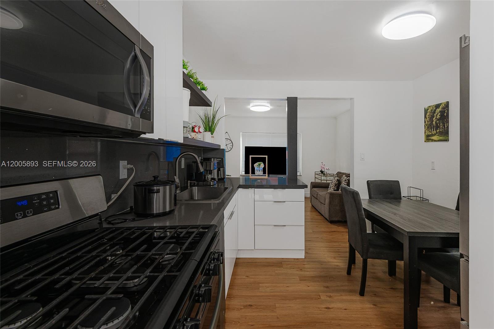 FLAMINGO ESTATES - Residential