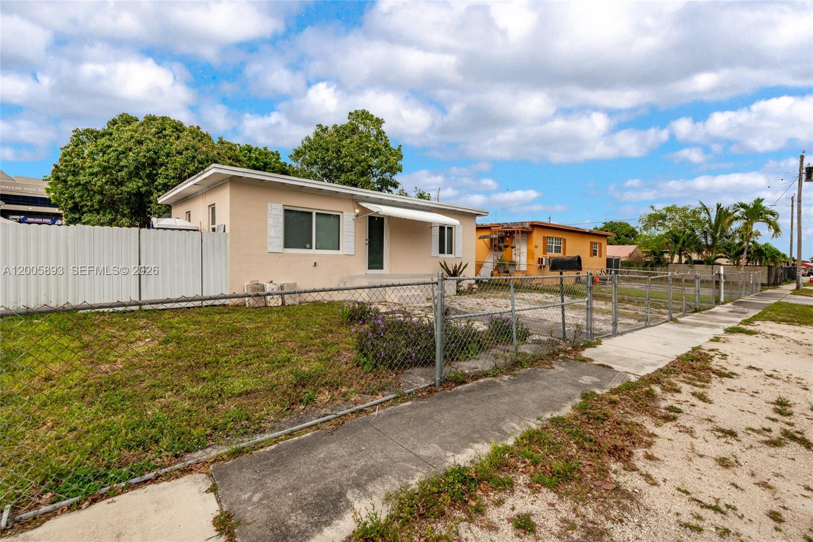 FLAMINGO ESTATES - Residential