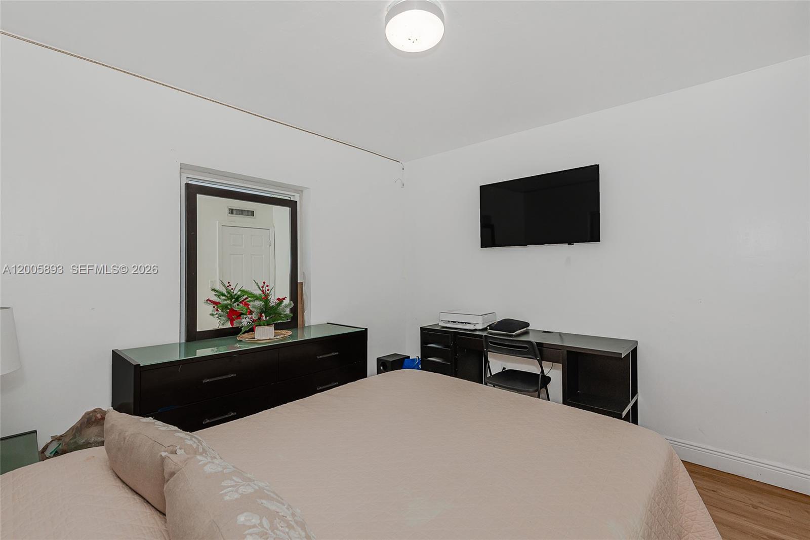 FLAMINGO ESTATES - Residential