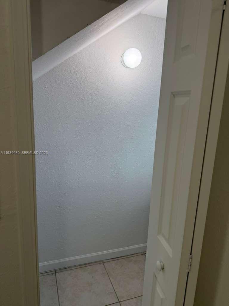 SHOMA TOWNHOMES AT KEYSCO - Residential Lease