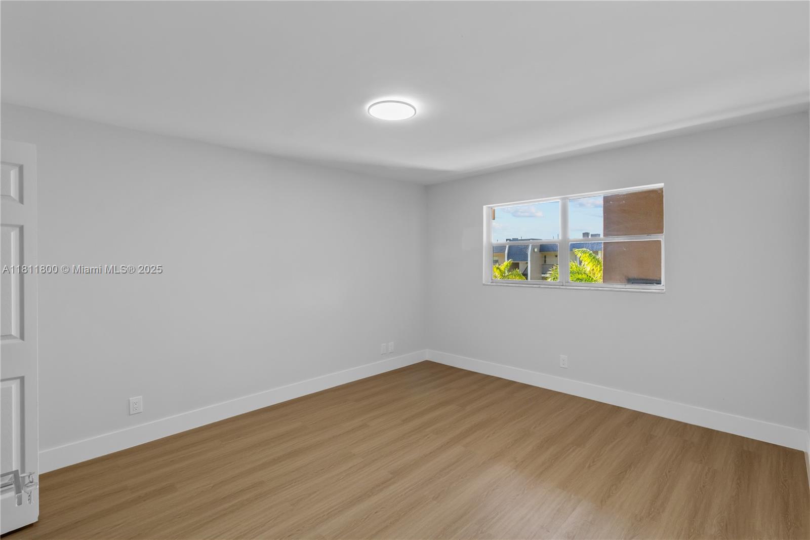 VERSAILLES GARDENS CONDO - Residential