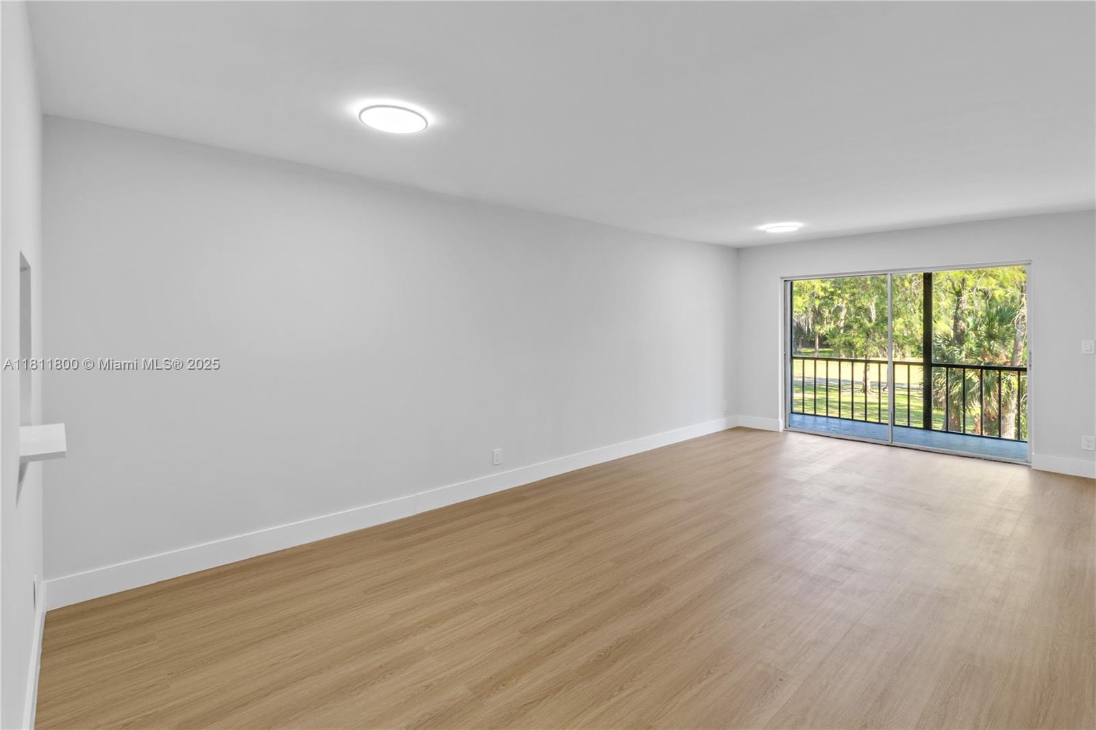 VERSAILLES GARDENS CONDO - Residential