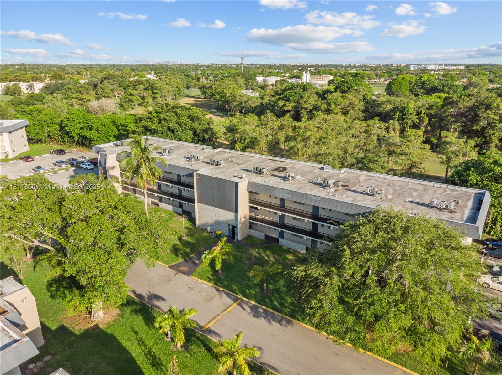 VERSAILLES GARDENS CONDO - Residential