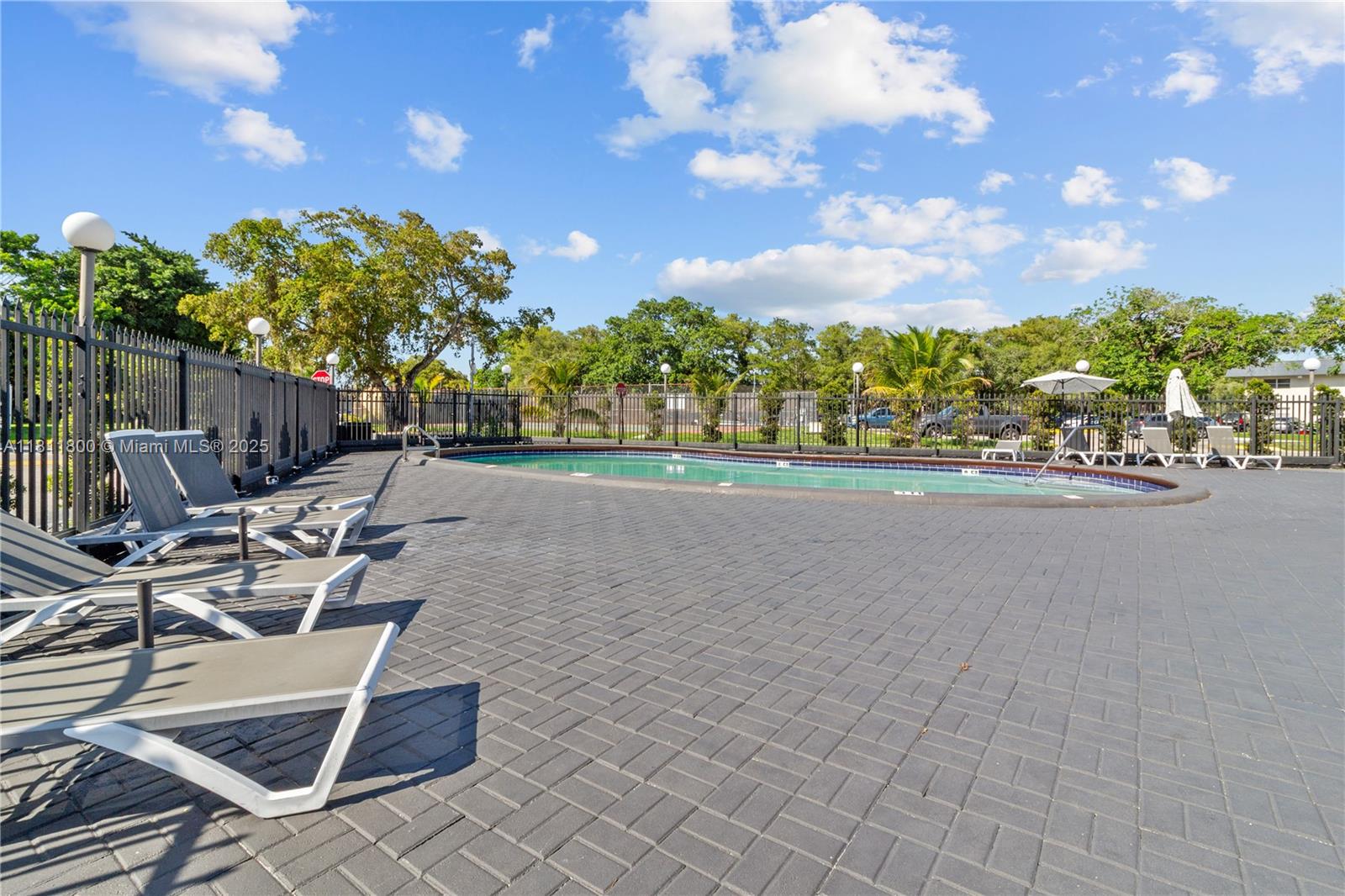 VERSAILLES GARDENS CONDO - Residential