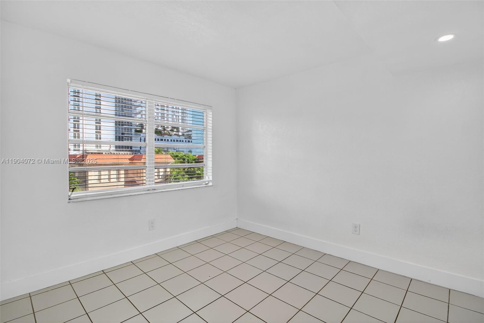 EL DORADO BAY CONDO APTS - Residential Lease