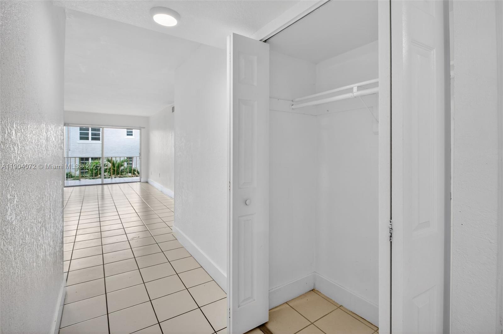 EL DORADO BAY CONDO APTS - Residential Lease