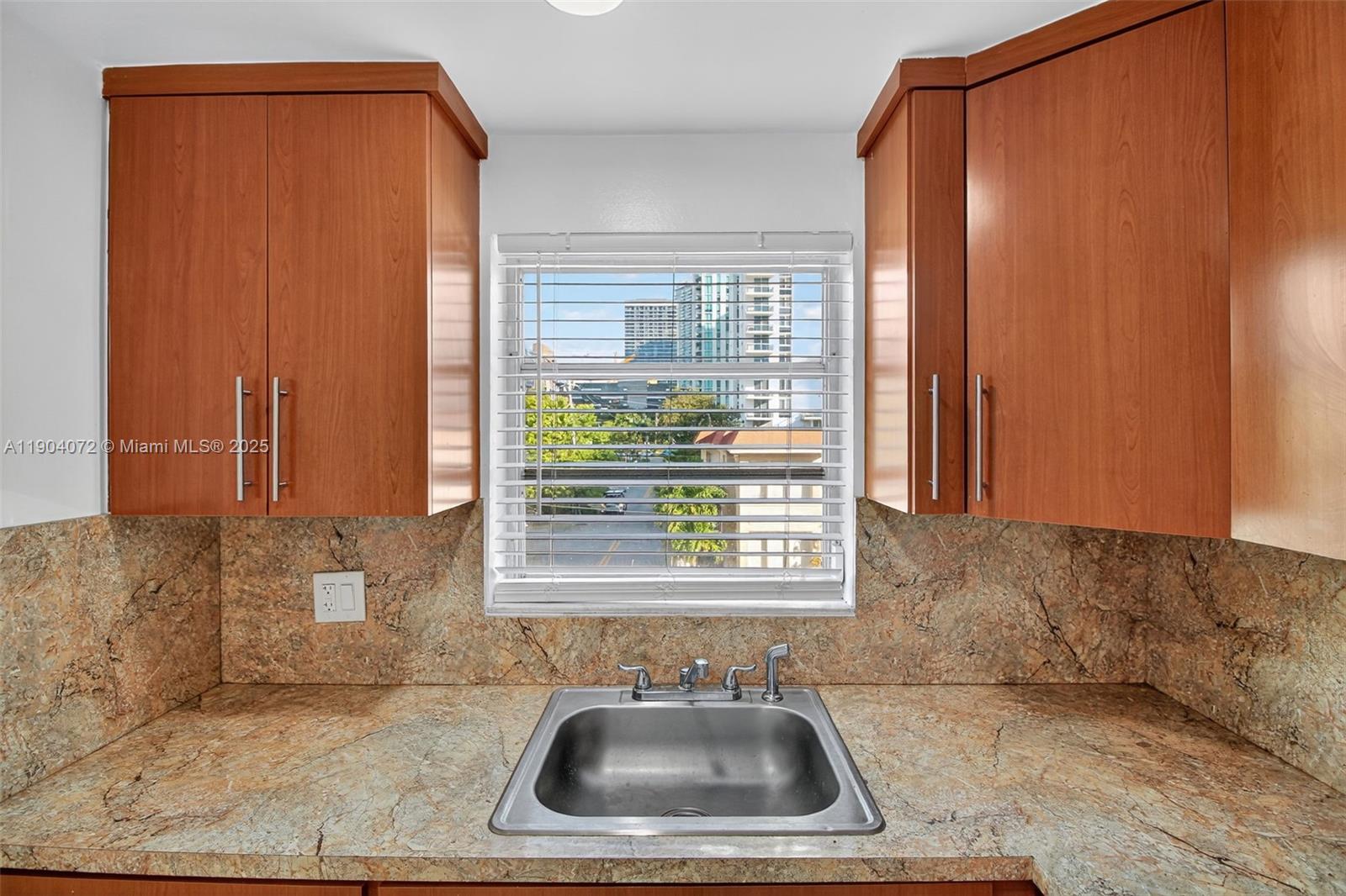 EL DORADO BAY CONDO APTS - Residential Lease