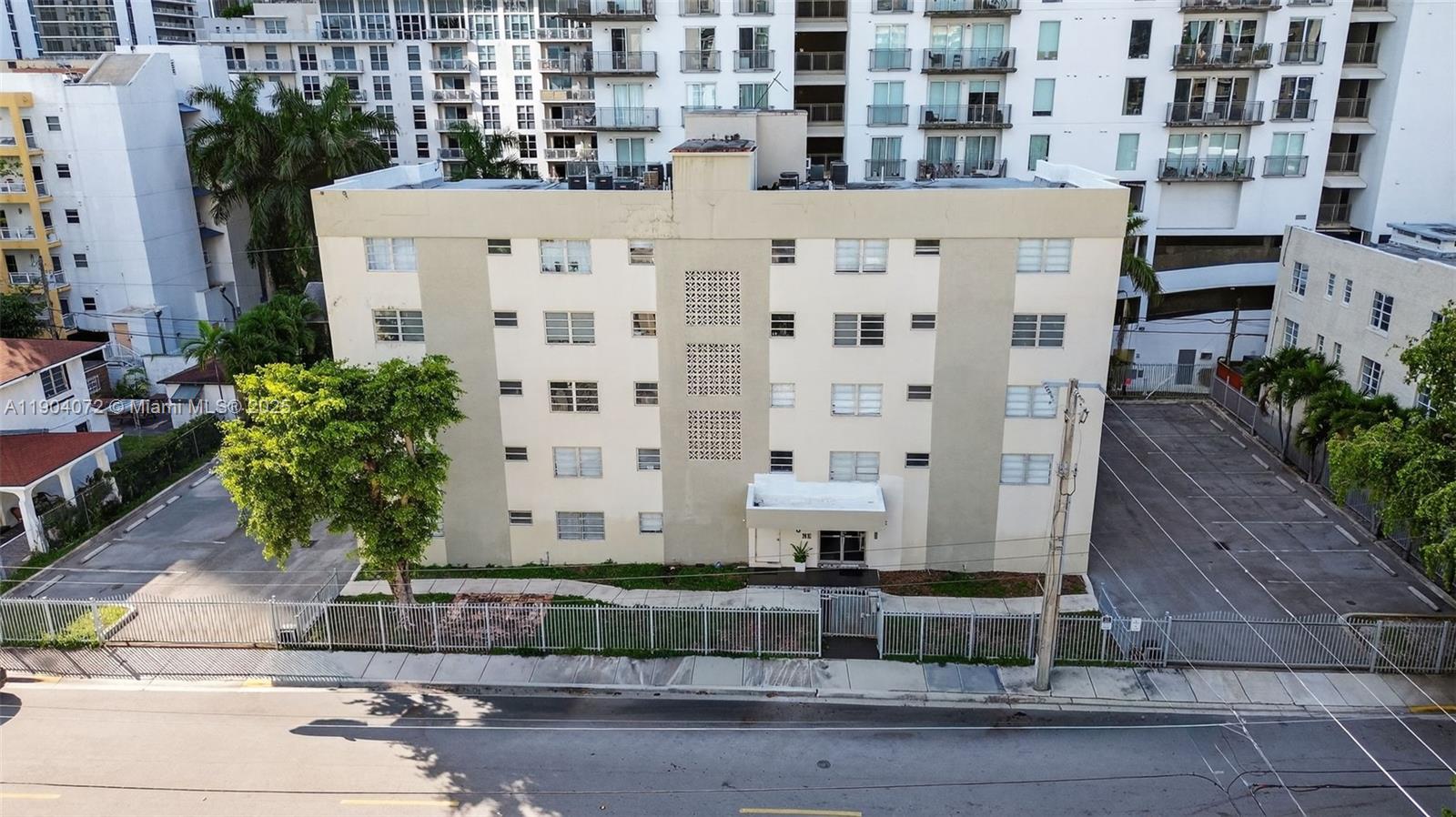 EL DORADO BAY CONDO APTS - Residential Lease