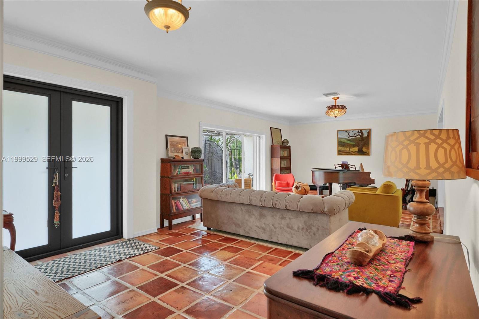 OLD CUTLER PINES THE - Residential Lease